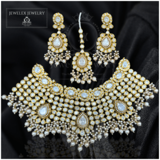 Choker Necklace, Earrings And Teeka