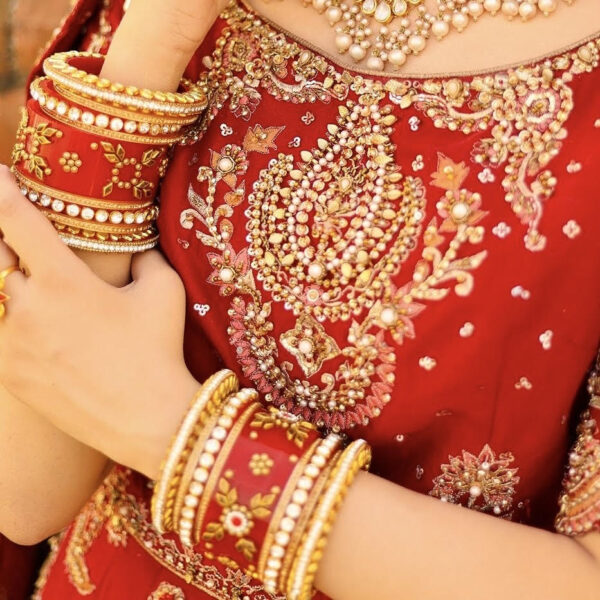 aheli red bangles