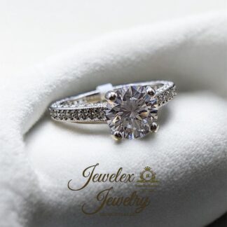 Lucent 1ct moissanite diamond ring