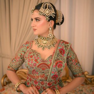 regal & elegant kundan polki emerald green highlight jewelry set