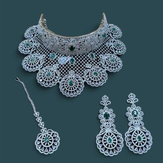 verdant grand scalloped statement necklace set
