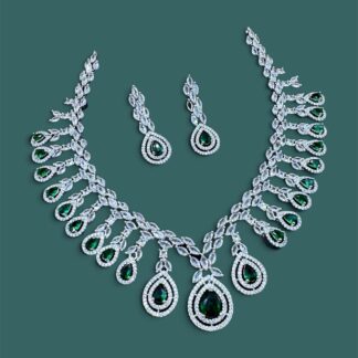 Emerald tear crystal necklace set