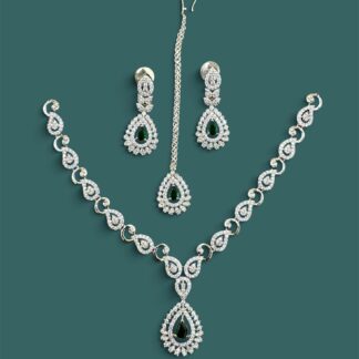 Aura verdant diamond finish necklace set